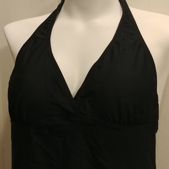 🎉2/$16 South Coast Halter Black Tankini Top - Picture 2 of 5
